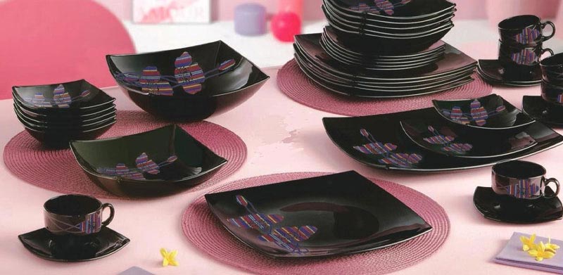 Столовый сервиз BLACK ROSE POPPIES 38 предметов